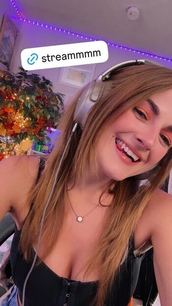 Full leaked Caitlin marie reacts page private onlyfans photo