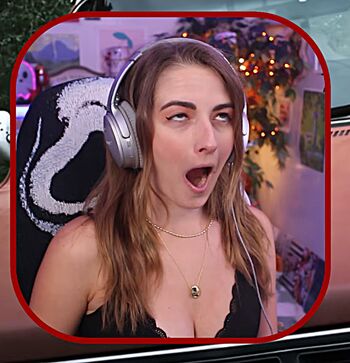 Full leaked Caitlin marie reacts private onlyfans photo