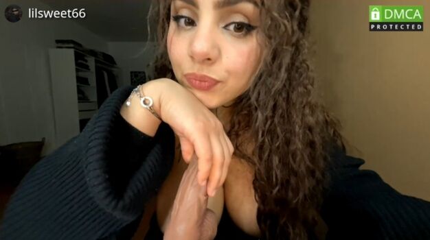 Full leaked Sucking balls/ private onlyfans photo