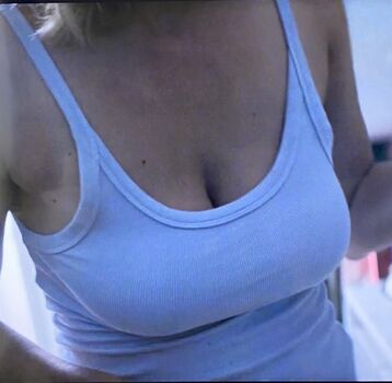 Full leaked Camille lou private onlyfans photo