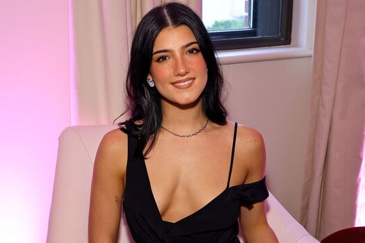 D Amelio Charli