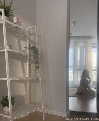 Full leaked Fleamx private onlyfans photo