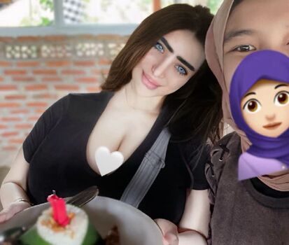 Full leaked Indonesian girls private onlyfans photo