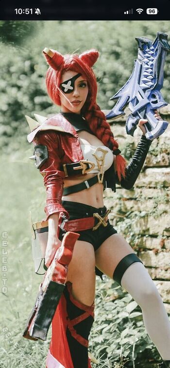 Isanamicosplay