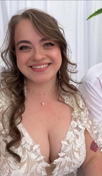 Jasmine Abrams509
