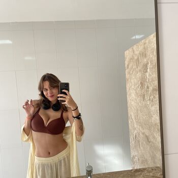 Full leaked Sol ruca / private onlyfans photo