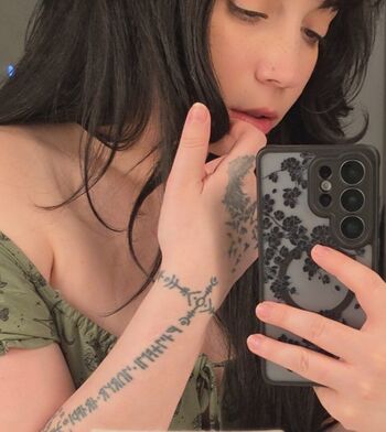Full leaked Layna lazar private onlyfans photo