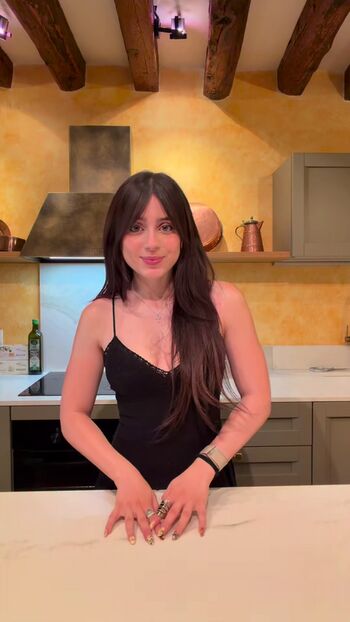 Full leaked Zishy / private onlyfans photo