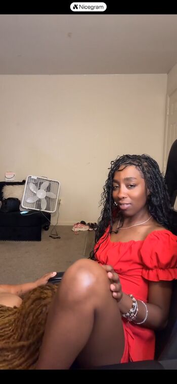Full leaked Tiktok live nipslips nudity private onlyfans photo